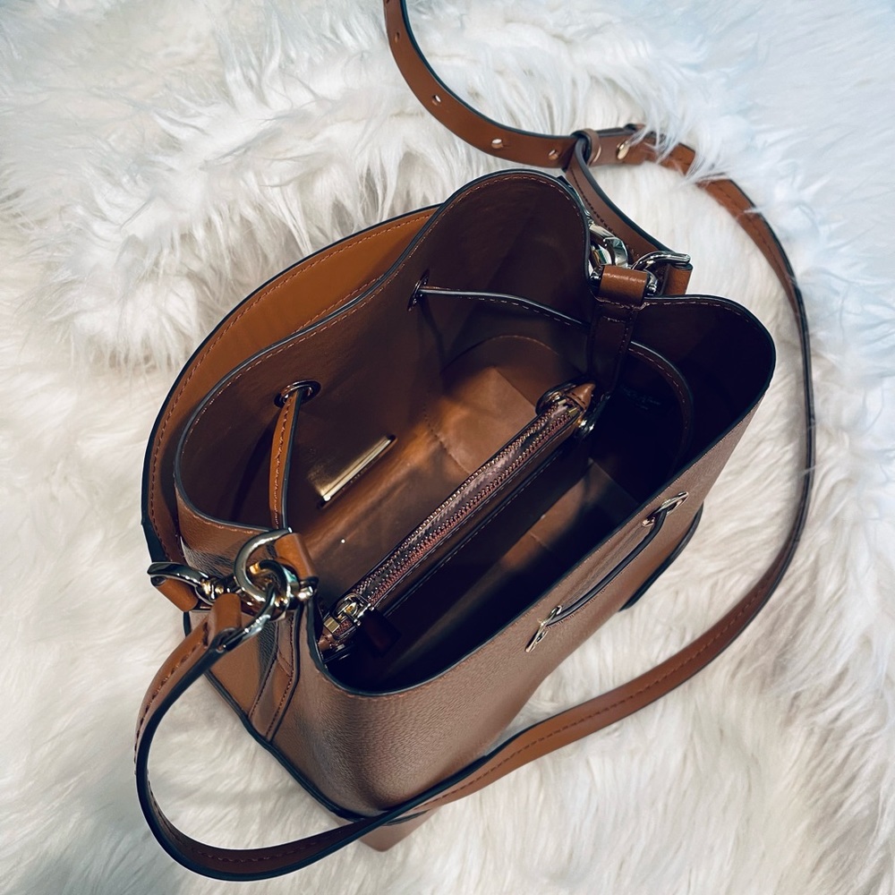 MICHAEL KORS Mercer Gallery XS Convertible Bucket Crossbody Bag- Limited supply! - Picture 9 of 11